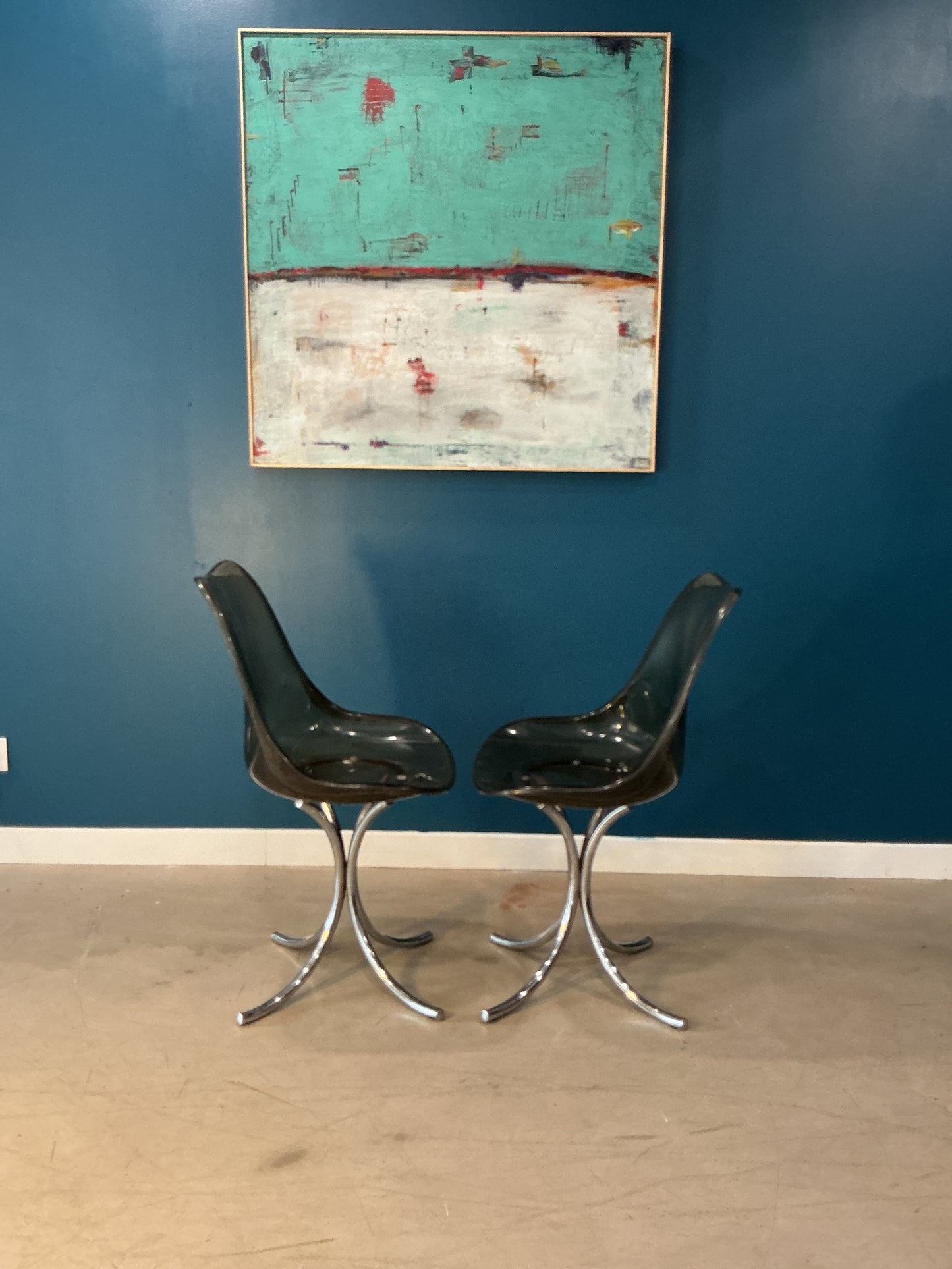 2 chaises vintage plexi