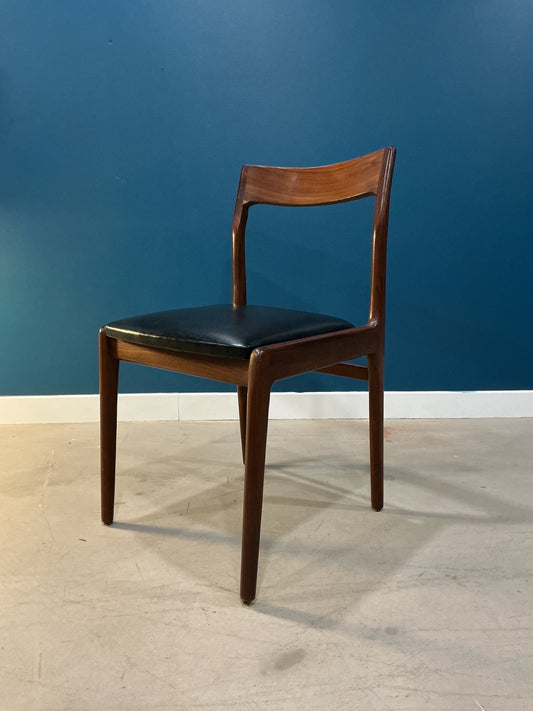 6 chaises scandinaves