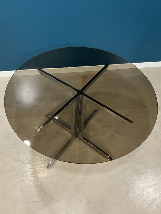 table ronde en verre fumé rochebobois