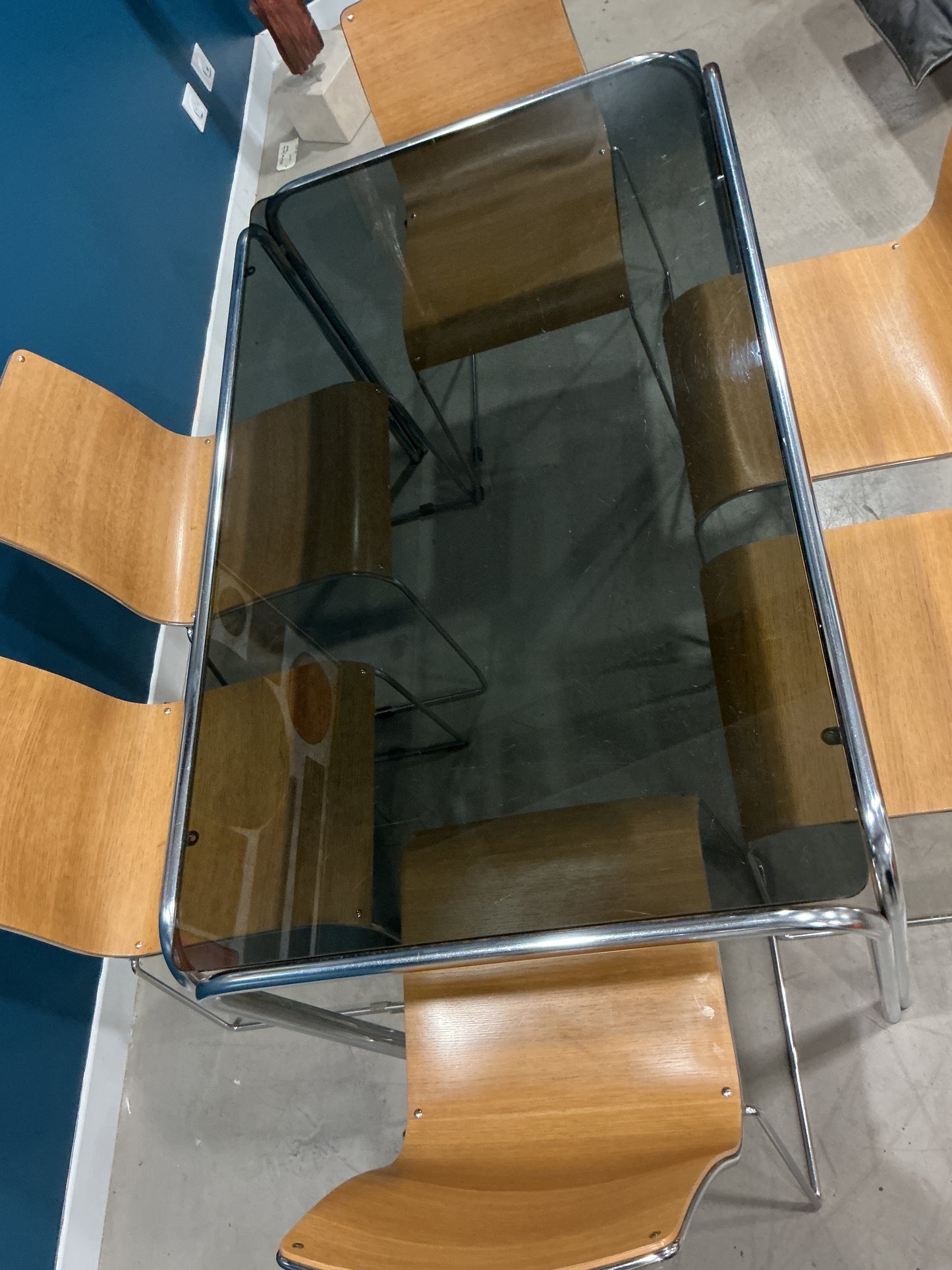 table en verre fumé vintage