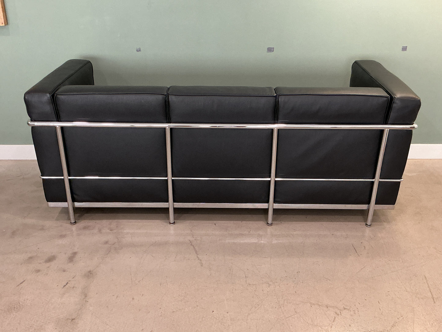 Ensemble canapé et fauteuils lecorbusier LC2