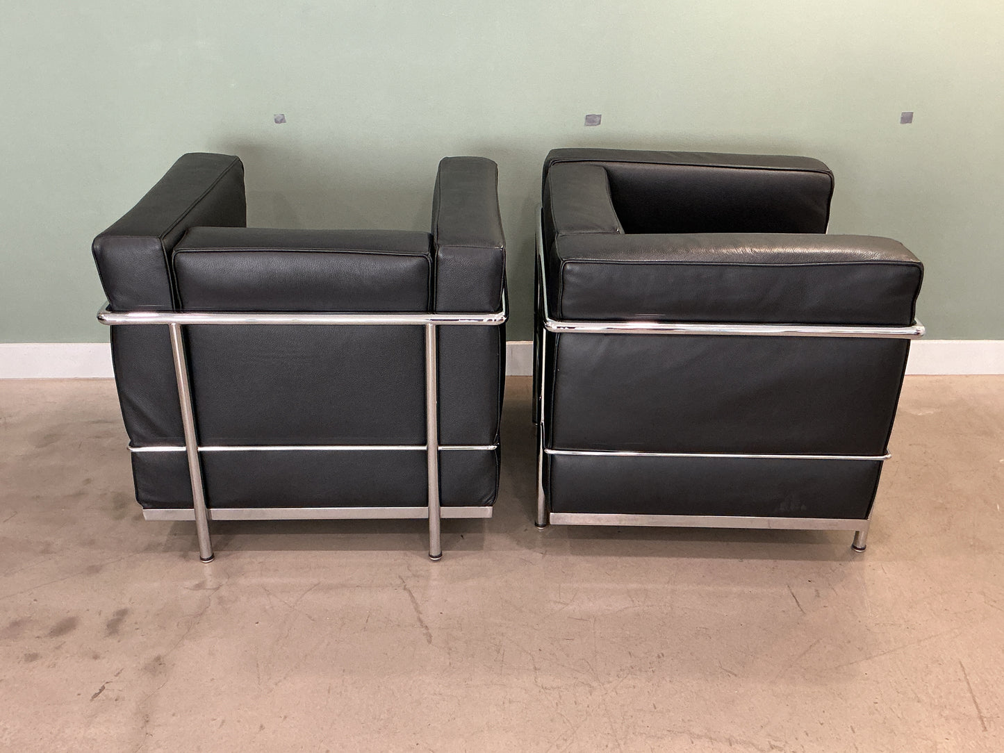 Ensemble canapé et fauteuils lecorbusier LC2