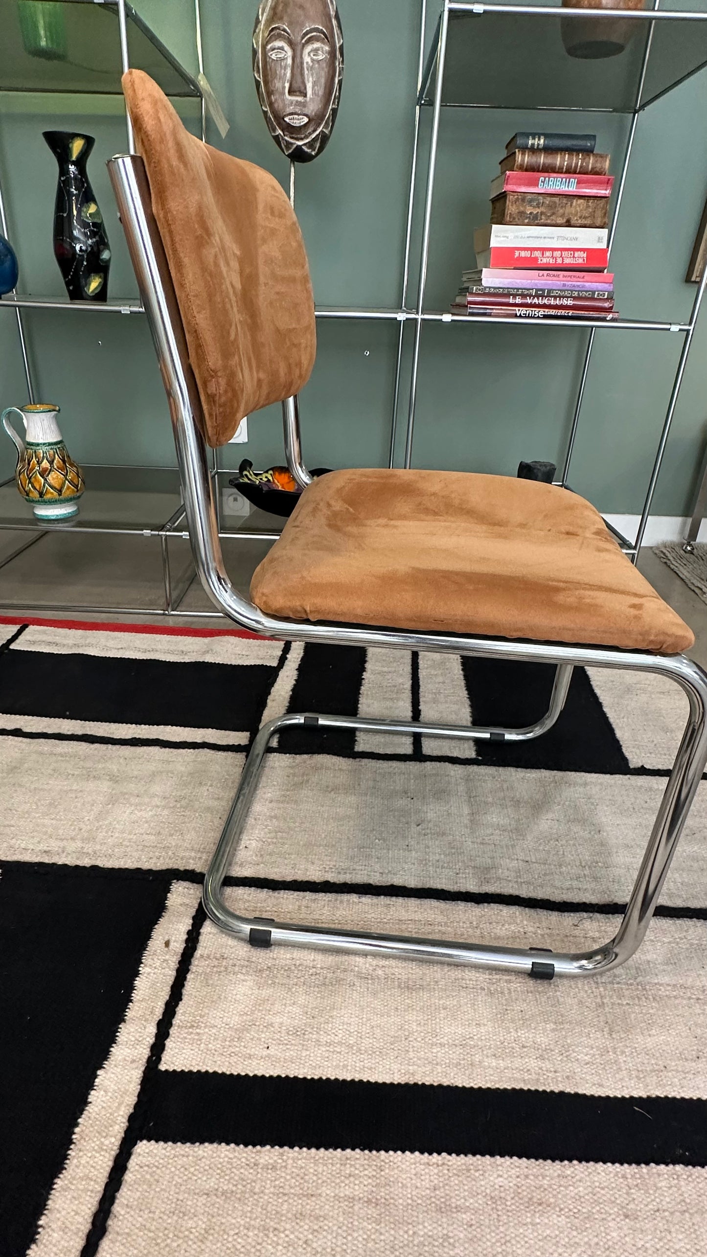 6 chaises Cantilever