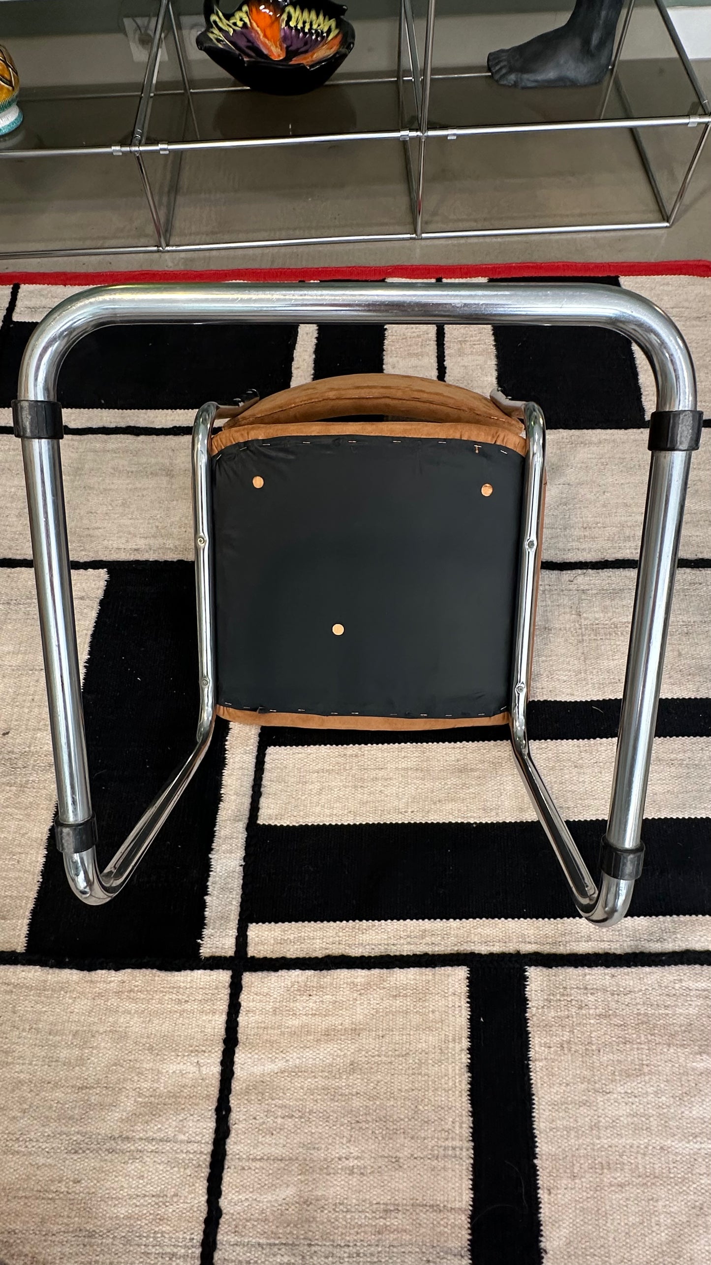 6 chaises Cantilever