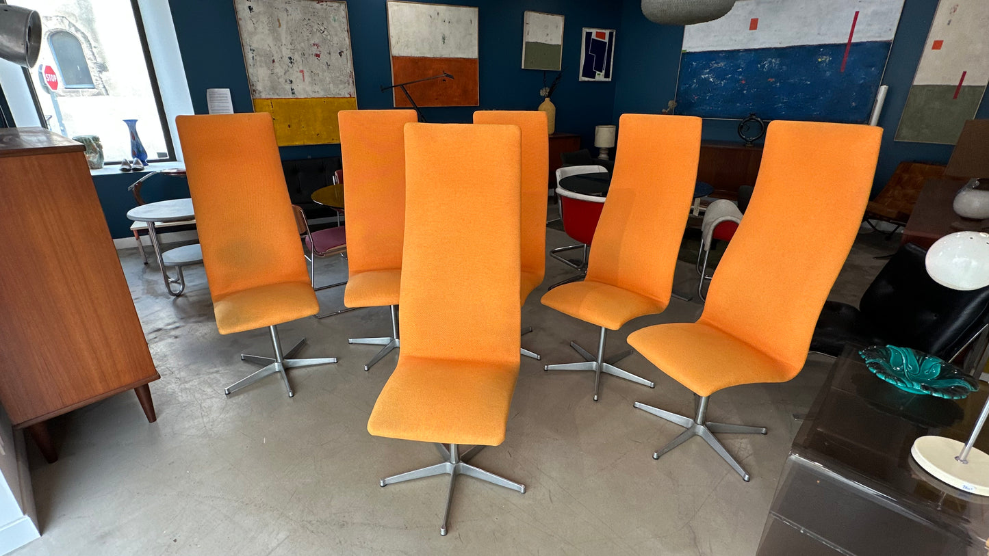 6 chaises Oxford de Jacobsen