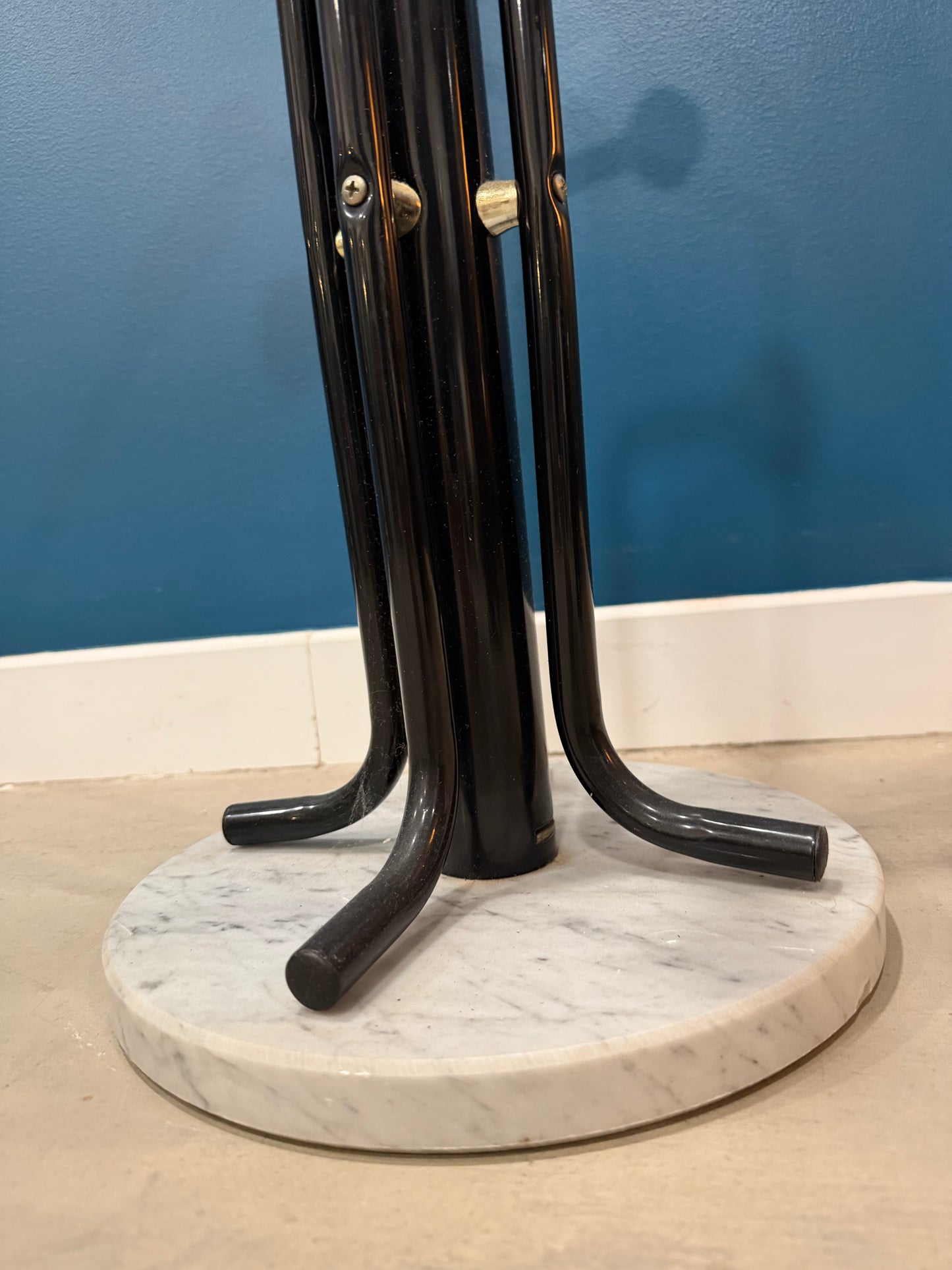 Porte manteau d administration